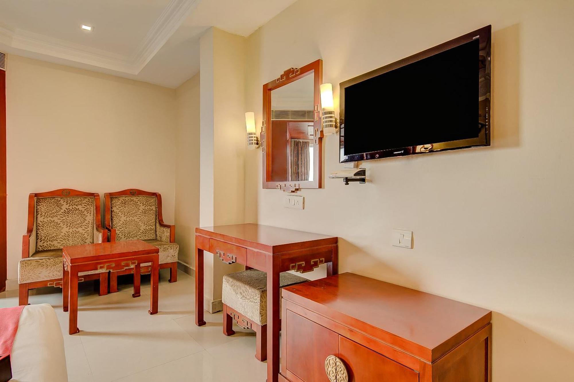 Metro Grand Hotel Madrás Habitación foto